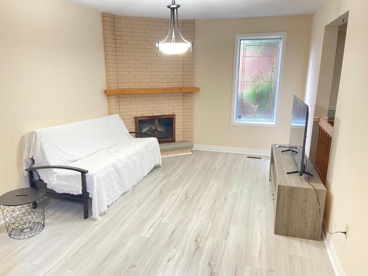 41 Huntsmill Blvd Apartment Toronto Ngoại thất bức ảnh