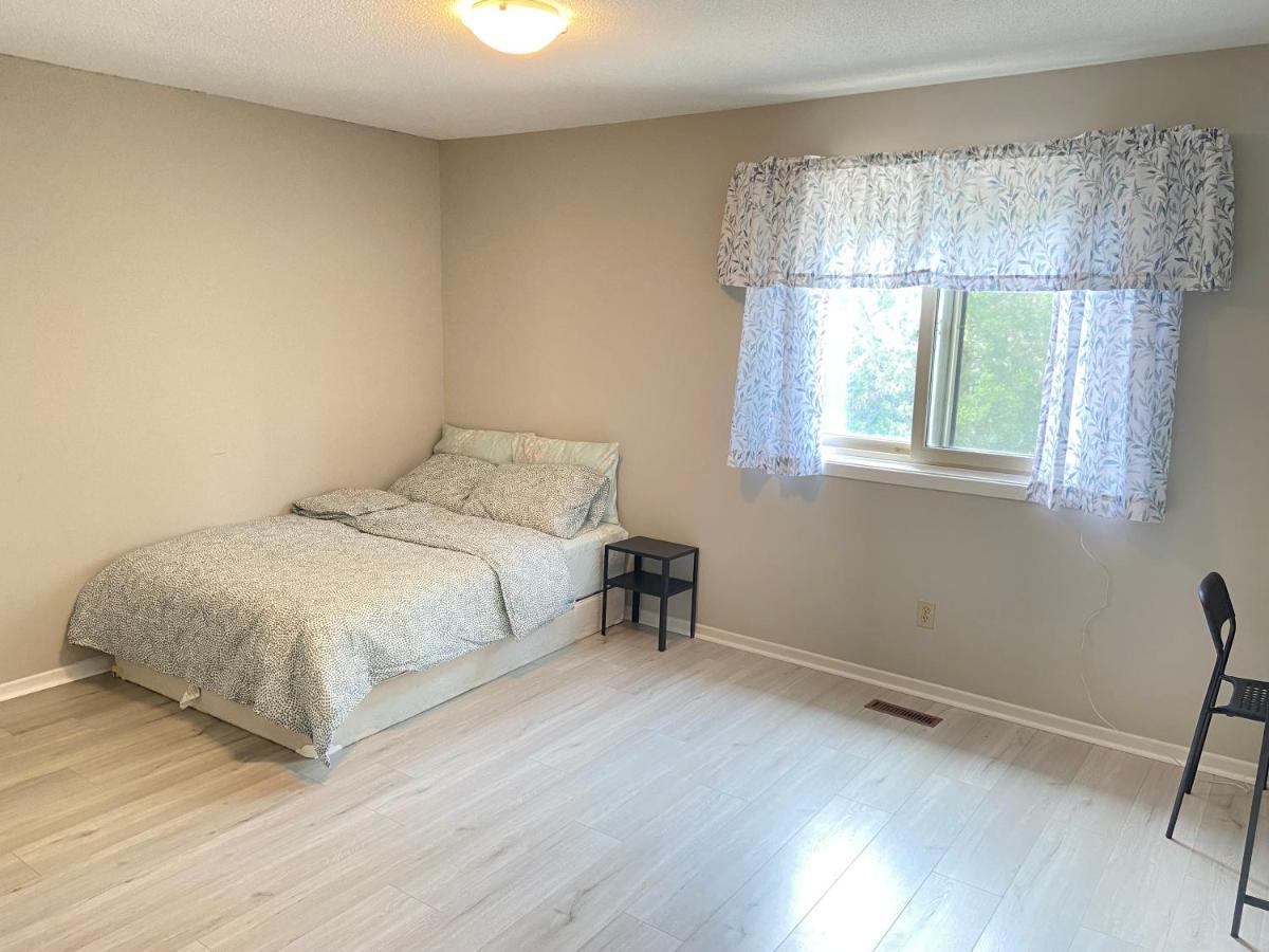 41 Huntsmill Blvd Apartment Toronto Ngoại thất bức ảnh